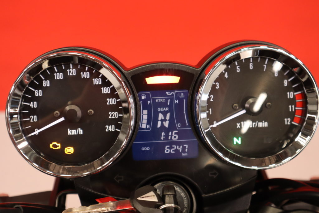 Kawasaki - Z - 900 RS Ilmainen kotiintoimitus! *Pienet kilsat