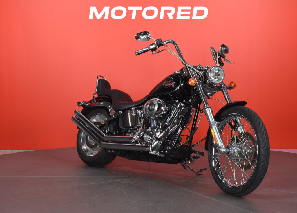 Harley-Davidson - SOFTAIL - FXSTC Custom *Ilmainen talvisäilytys/kotiintoimitus* Cobra putkisto * - Moottoripyörä