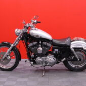 Harley-Davidson - SPORTSTER - Xl 1200 C Sportster Custom / Custom Putkisto / LED // - Moottoripyörä