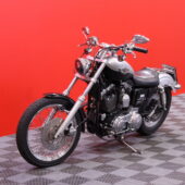 Harley-Davidson - SPORTSTER - Xl 1200 C Sportster Custom / Custom Putkisto / LED // - Moottoripyörä