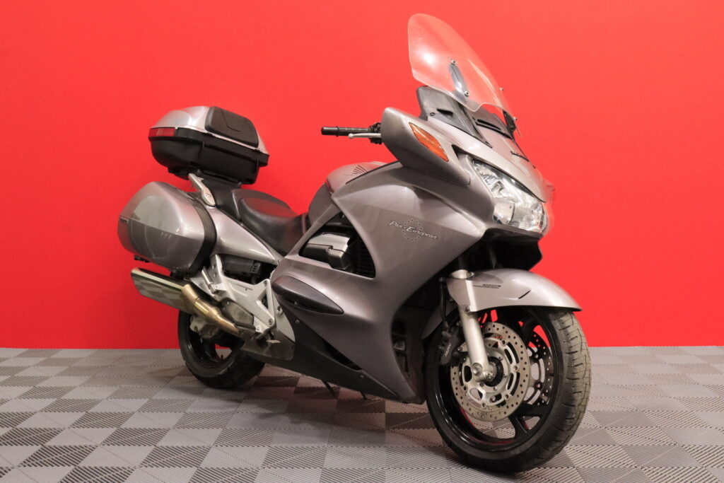 Honda - ST - 1300 Pan European // 3x Laukut / Rahoituksen käsiraha alk. 0e // Honda - ST - 1300 Pan European // 3x Laukut / Rahoituksen käsiraha alk. 0e // - Moottoripyörä