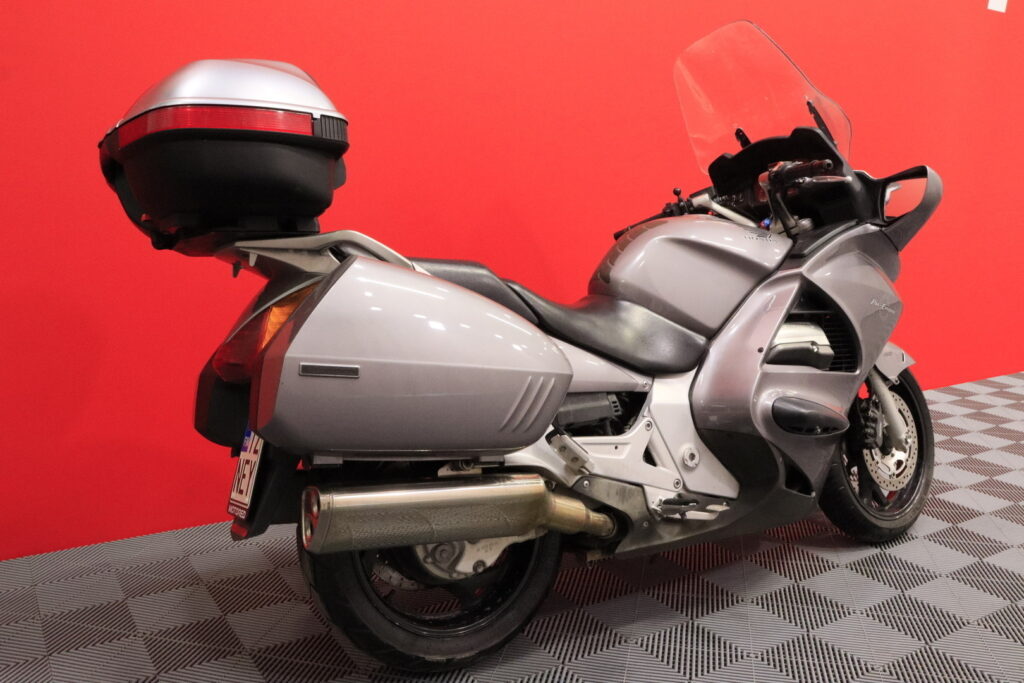 Honda - ST - 1300 Pan European // 3x Laukut / Rahoituksen käsiraha alk. 0e // Honda - ST - 1300 Pan European // 3x Laukut / Rahoituksen käsiraha alk. 0e // - Moottoripyörä