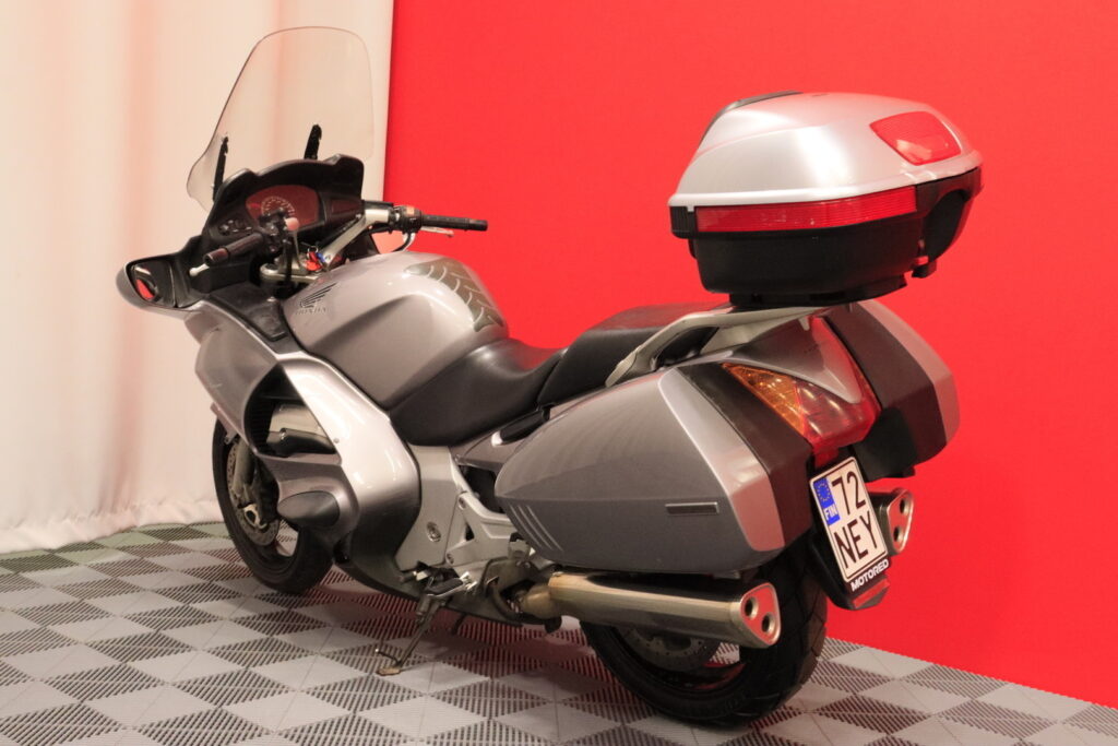 Honda - ST - 1300 Pan European // 3x Laukut / Rahoituksen käsiraha alk. 0e // Honda - ST - 1300 Pan European // 3x Laukut / Rahoituksen käsiraha alk. 0e // - Moottoripyörä