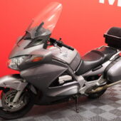 Honda - ST - 1300 Pan European // 3x Laukut / Rahoituksen käsiraha alk. 0e // - Moottoripyörä