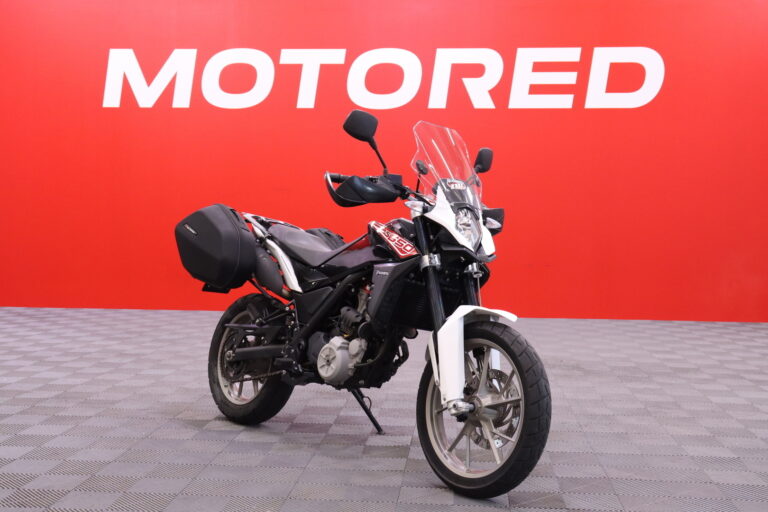 Husqvarna - TR - 650 STRADA ABS // Suomi-Pyörä / ABS-Jarrut / Huoltokirja! // - Moottoripyörä