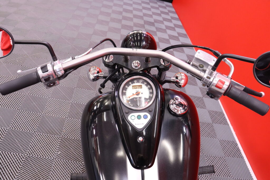 KAWASAKI - VN - 900 Custom // Cobra Putkisto / Suomi-Pyörä / Huoltokirja // KAWASAKI - VN - 900 Custom // Cobra Putkisto / Suomi-Pyörä / Huoltokirja // - Moottoripyörä