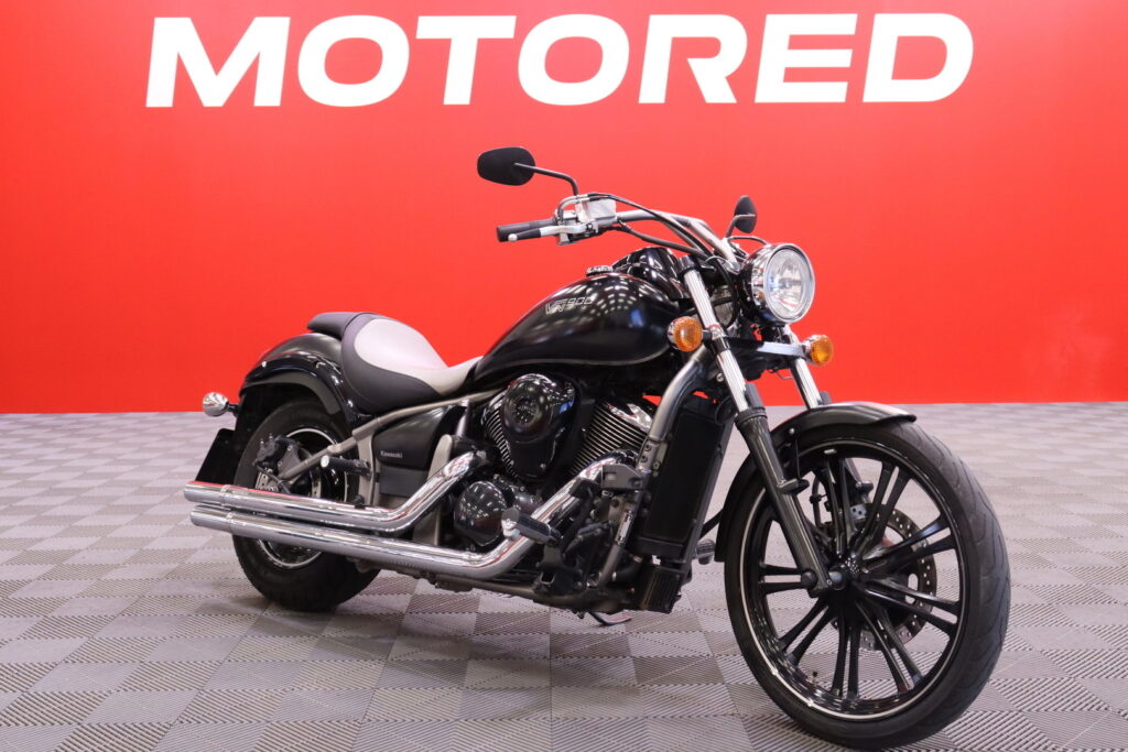 KAWASAKI - VN - 900 Custom // Cobra Putkisto / Suomi-Pyörä / Huoltokirja // KAWASAKI - VN - 900 Custom // Cobra Putkisto / Suomi-Pyörä / Huoltokirja // - Moottoripyörä