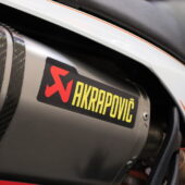 KTM - 990 - Super Duke R // Suomi-pyörä / Akrapovic slipari / Huoltokirja / Ohjausiskari / Kaatumatapit // - Moottoripyörä