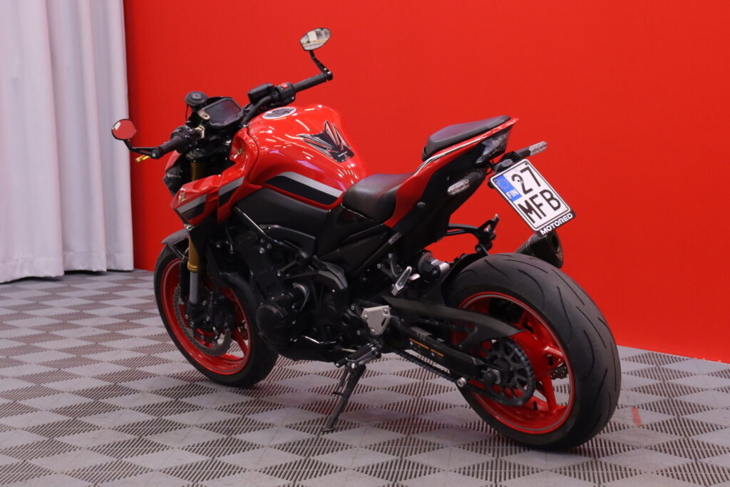 Kawasaki - Z - 900 // Suomi-Pyörä! / Akrapovic kokoputkisto / 50th Anniversary // Kawasaki - Z - 900 // Suomi-Pyörä! / Akrapovic kokoputkisto / 50th Anniversary // - Moottoripyörä