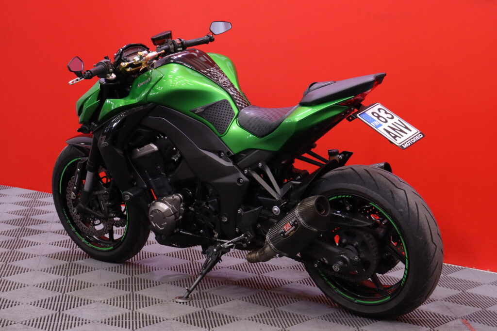 Kawasaki - Z - 1000 // Yoshimura-Putkisto / Powercommander / Huoltokirja / Ohjausiskari / Kaatumatapit // Kawasaki - Z - 1000 // Yoshimura-Putkisto / Powercommander / Huoltokirja / Ohjausiskari / Kaatumatapit // - Moottoripyörä