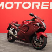 Suzuki - GSX - 1300R Hayabusa // Suomi-pyörä / Huoltokirja / Yoshimura / Ducktail // - Moottoripyörä