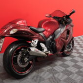 Suzuki - GSX - 1300R Hayabusa // Suomi-pyörä / Huoltokirja / Yoshimura / Ducktail // - Moottoripyörä