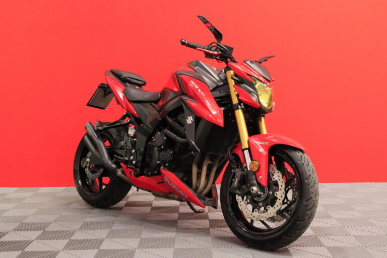 Suzuki - GSX-S - 750 // 2-Om. Suomi-pyörä / Hurric Slipari! / ABS // - Moottoripyörä
