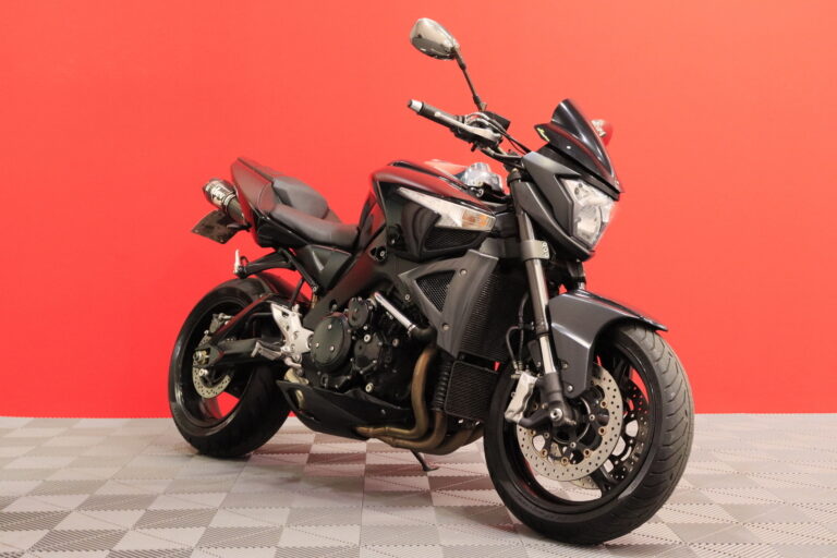 Suzuki - GSX - 1300 B-King // 2-Om. Suomi-pyörä / Devil / Kahvanlämmittimet / Ohjausiskari / Ajomodet // - Moottoripyörä