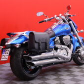 Suzuki - INTRUDER - M1800R / Sivulaukut / Näyttävä Suomi-Pyörä // - Moottoripyörä