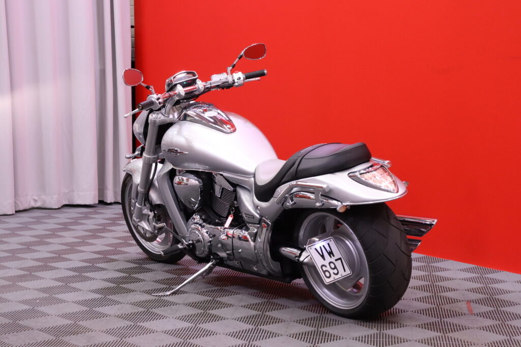 Suzuki - INTRUDER - M1800R // Suomi-Pyörä / Siisti! / PowerCommander / Suzuki - INTRUDER - M1800R // Suomi-Pyörä / Siisti! / PowerCommander / - Moottoripyörä