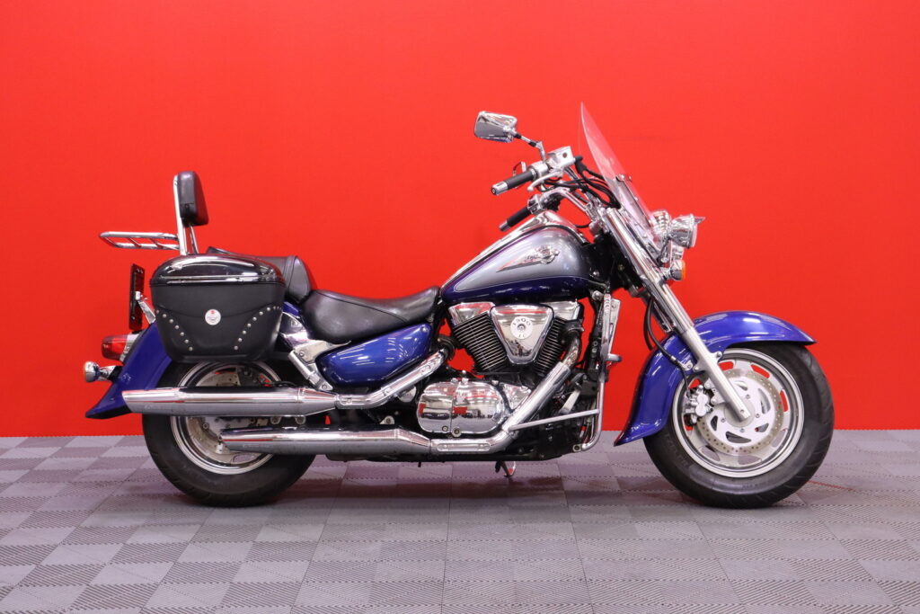 Suzuki - VL - 1500 Inruder LC // Sivulaukut / Jalkalevyt / Sissybar // Suzuki - VL - 1500 Inruder LC // Sivulaukut / Jalkalevyt / Sissybar // - Moottoripyörä