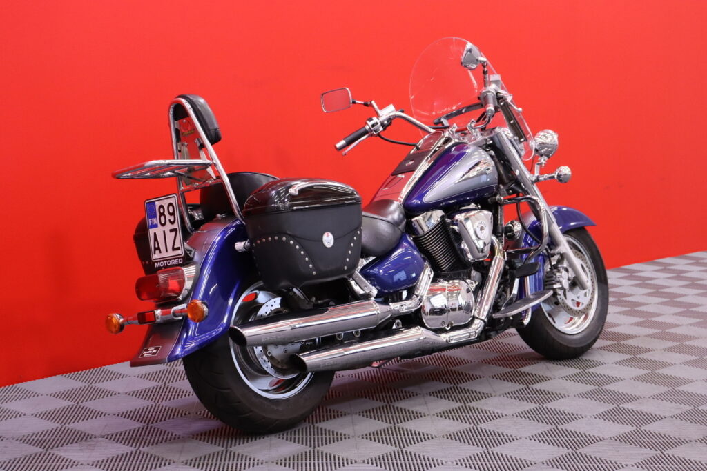 Suzuki - VL - 1500 Inruder LC // Sivulaukut / Jalkalevyt / Sissybar // Suzuki - VL - 1500 Inruder LC // Sivulaukut / Jalkalevyt / Sissybar // - Moottoripyörä