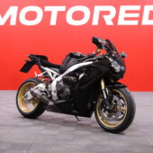 Honda - CBR - 1000 RR Fireblade // Yoshimura / Huoltokirja / ABS-Jarrut / Nopea kotiinkuljetus! // - Moottoripyörä