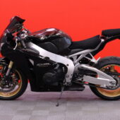 Honda - CBR - 1000 RR Fireblade // Yoshimura / Huoltokirja / ABS-Jarrut / Nopea kotiinkuljetus! // - Moottoripyörä
