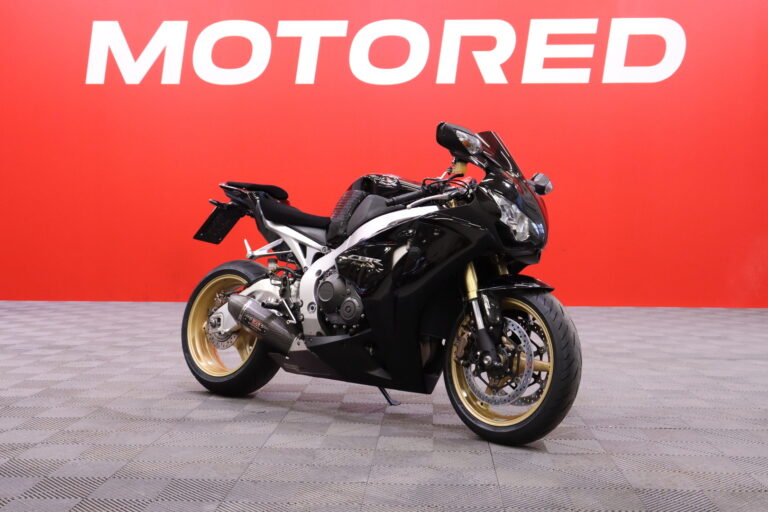 Honda - CBR - 1000 RR Fireblade // Yoshimura / Huoltokirja / ABS-Jarrut / Nopea kotiinkuljetus! // - Moottoripyörä