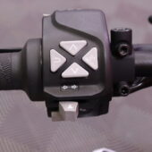 KTM - 890 - Duke R // Huoltokirja / Ajomodet / AR Sliparit / Shifter / Digimittari // - Moottoripyörä