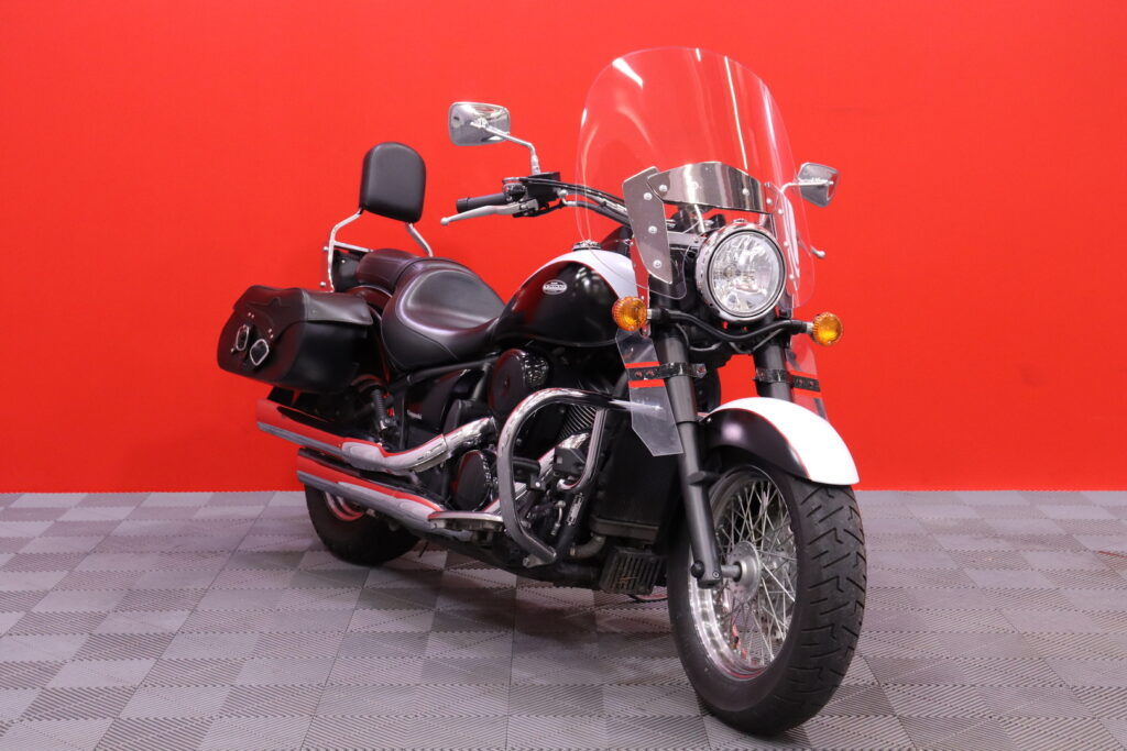 Kawasaki - VN - 900 Classic // A2! / Sivulaukut / Sissybar / Navi / Suojaraudat // Kawasaki - VN - 900 Classic // A2! / Sivulaukut / Sissybar / Navi / Suojaraudat // - Moottoripyörä