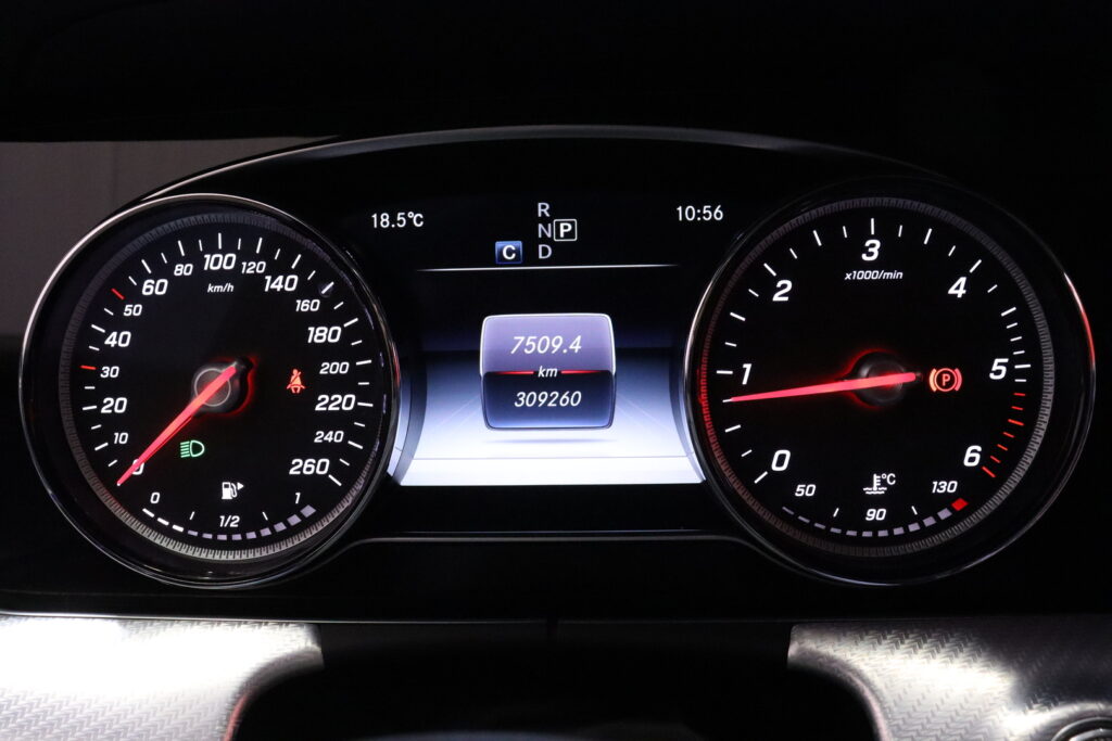 tuotekuva-Mercedes-Benz-E-ZNJ-499-2025-11-21-120005-19 tuotekuva-Mercedes-Benz-E-ZNJ-499-2025-11-21-120005-19