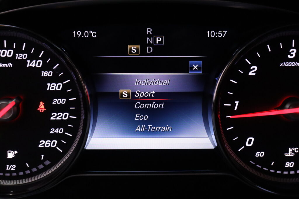 tuotekuva-Mercedes-Benz-E-ZNJ-499-2025-11-21-120005-20 tuotekuva-Mercedes-Benz-E-ZNJ-499-2025-11-21-120005-20