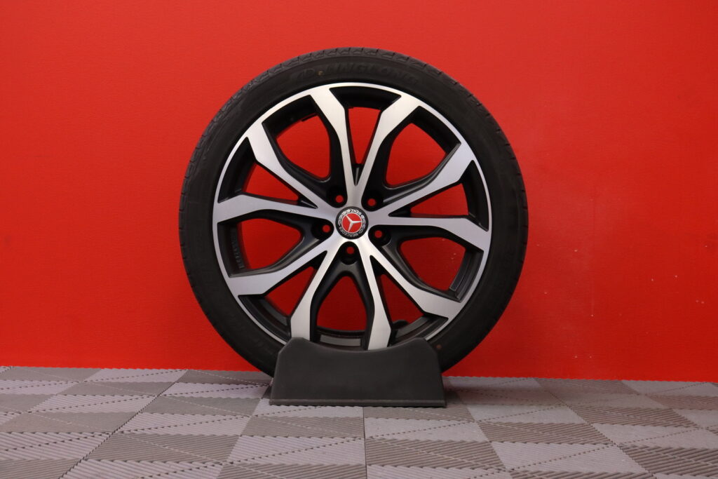 tuotekuva-Mercedes-Benz-E-ZNJ-499-2025-11-21-120005-31 tuotekuva-Mercedes-Benz-E-ZNJ-499-2025-11-21-120005-31