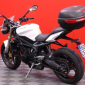 Triumph - STREET TRIPLE - 675 / Suomi-Pyörä! / ABS-Jarrut / Huoltokirja / Takalaukku // - Moottoripyörä