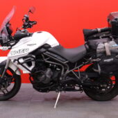 Triumph - TIGER - 800 // 3x Laukut / LED / Penkinlämmitin / Vakkari / Digimittaristo / Ajomodet // - Moottoripyörä