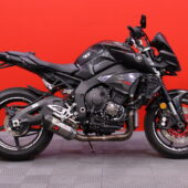 Yamaha - MT-10 - // Shifter / Dominator / Vakkari / Ajomodet / TCS / Huoltokirja // - Moottoripyörä