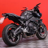 Yamaha - MT-10 - // Shifter / Dominator / Vakkari / Ajomodet / TCS / Huoltokirja // - Moottoripyörä