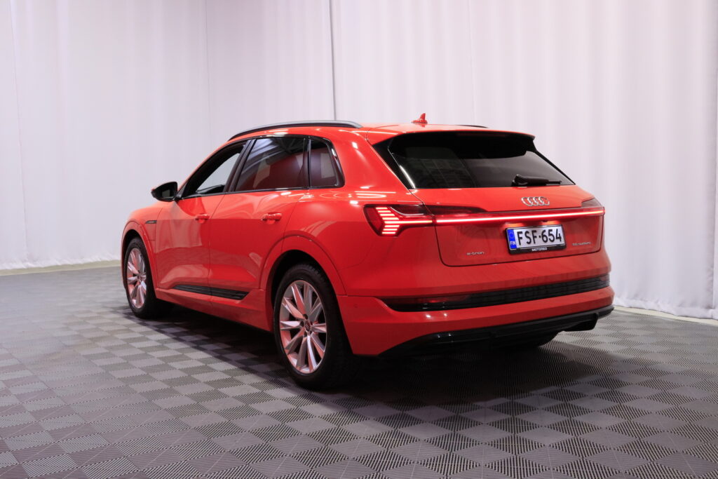 Audi - e-tron - S line 55 quattro Audi - e-tron - S line 55 quattro - Maastoauto