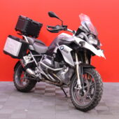 BMW - R - 1200 GS // 3x laukut / Navi / Vakkari / ESA / Kahvalämppärit / Nopea kotiintoimitus! // - Moottoripyörä