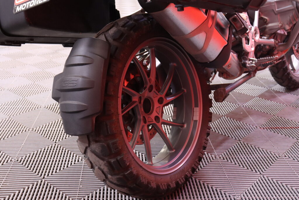 BMW - R - 1200 GS // 3x laukut / Navi / Vakkari / ESA / Kahvalämppärit / Nopea kotiintoimitus! // BMW - R - 1200 GS // 3x laukut / Navi / Vakkari / ESA / Kahvalämppärit / Nopea kotiintoimitus! // - Moottoripyörä