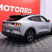 Ford - Mustang Mach-E - 98kWh 294hv A1 RWD 5-ov // Suomi-auto / ACC / B&O / 360° Kamera / Lasikatto / Muistipenkki / Nahat / Keyless / 2x Vanteet // - Maastoauto