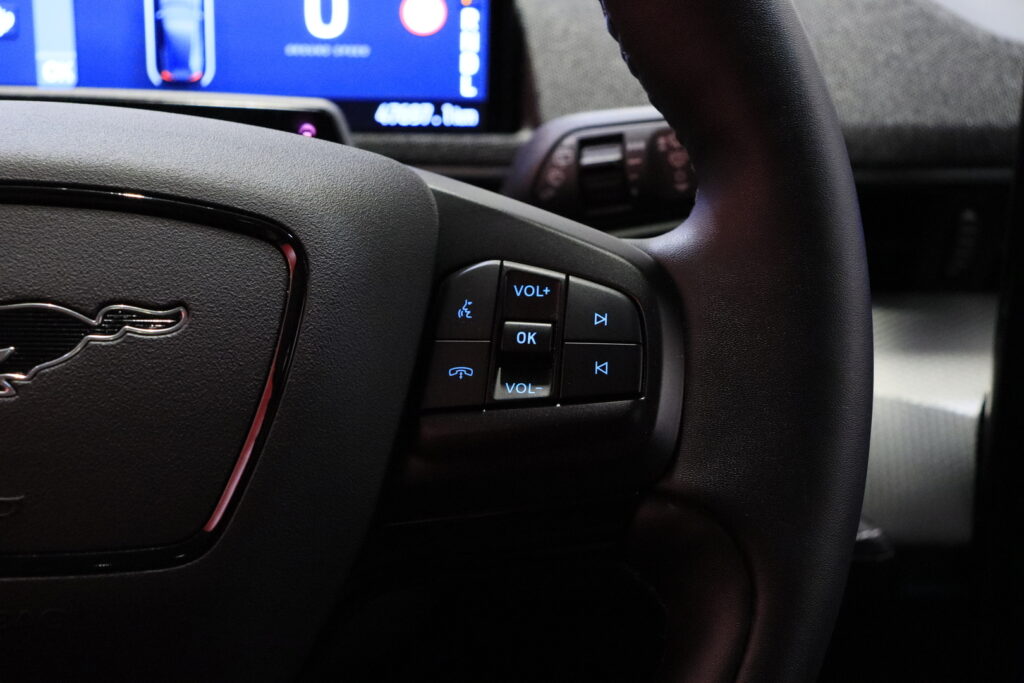 tuotekuva-Ford-Mustang-Mach-E-ZNP-189-2025-12-09-150604-19 tuotekuva-Ford-Mustang-Mach-E-ZNP-189-2025-12-09-150604-19