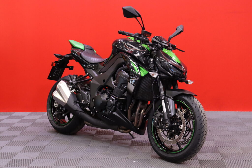 Kawasaki - Z - // ABS - Jarrut / Huoltokirja / Alkuperäiskuntoinen // Kawasaki - Z - // ABS - Jarrut / Huoltokirja / Alkuperäiskuntoinen // - Moottoripyörä