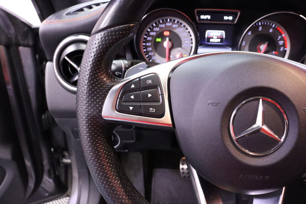 tuotekuva-Mercedes-Benz-CLA-IPL-138-2025-12-18-122102-16 tuotekuva-Mercedes-Benz-CLA-IPL-138-2025-12-18-122102-16