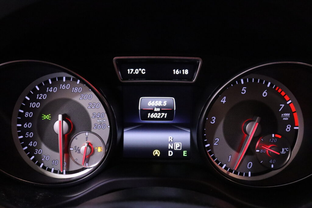 tuotekuva-Mercedes-Benz-CLA-IPL-138-2025-12-18-122102-17 tuotekuva-Mercedes-Benz-CLA-IPL-138-2025-12-18-122102-17