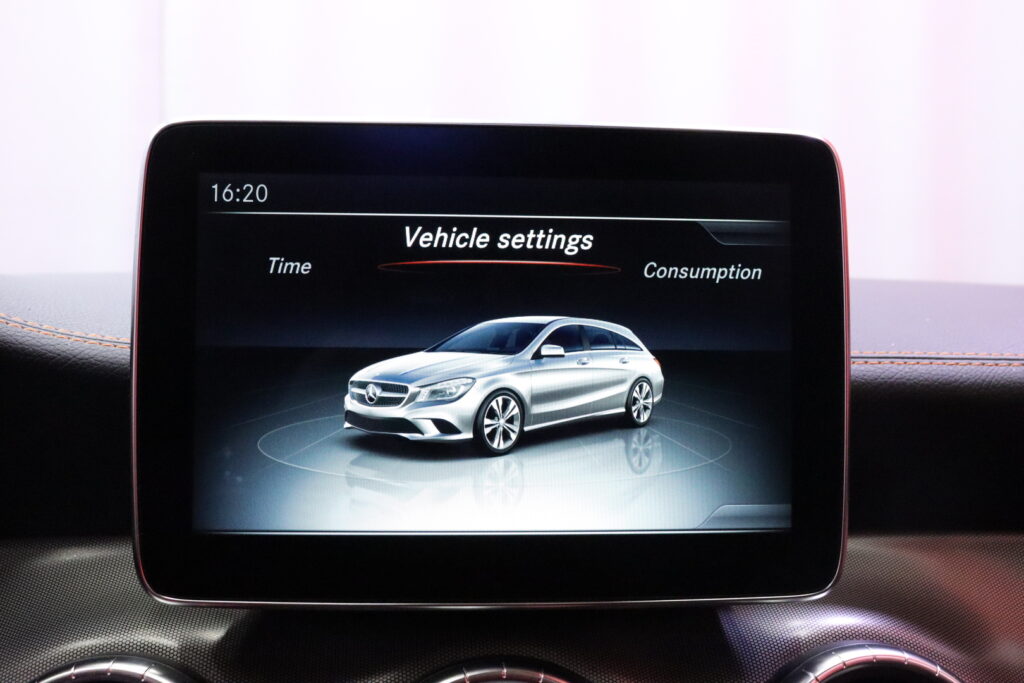 tuotekuva-Mercedes-Benz-CLA-IPL-138-2025-12-18-122102-22 tuotekuva-Mercedes-Benz-CLA-IPL-138-2025-12-18-122102-22