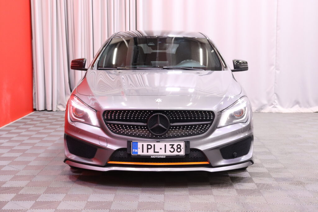 Mercedes-Benz - CLA - 250 4Matic A Shooting Brake Edition Orange Art AMG // H&K / Panorama / Muistipenkki / ILS / Kamera / Yöpaketti // Mercedes-Benz - CLA - 250 4Matic A Shooting Brake Edition Orange Art AMG // H&K / Panorama / Muistipenkki / ILS / Kamera / Yöpaketti // - Farmari