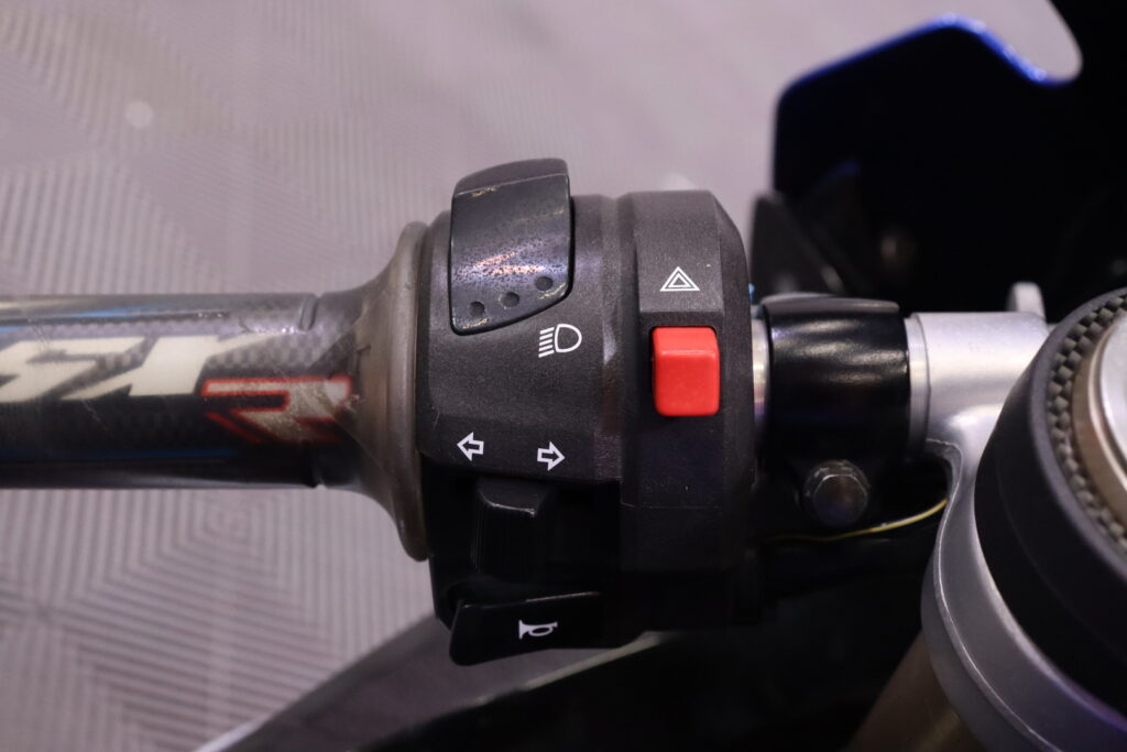 Suzuki - GSX-R - 600 // Yoshimura Slipari / Shifter / Suomi-Pyörä // Suzuki - GSX-R - 600 // Yoshimura Slipari / Shifter / Suomi-Pyörä // - Moottoripyörä