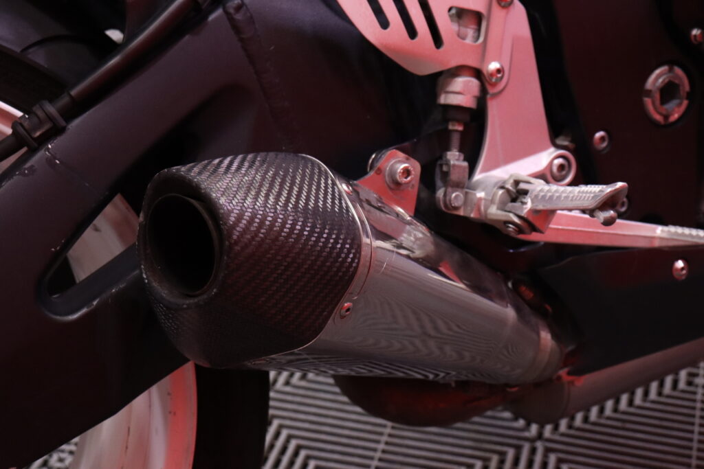 Suzuki - GSX-R - 600 // Yoshimura Slipari / Shifter / Suomi-Pyörä // Suzuki - GSX-R - 600 // Yoshimura Slipari / Shifter / Suomi-Pyörä // - Moottoripyörä