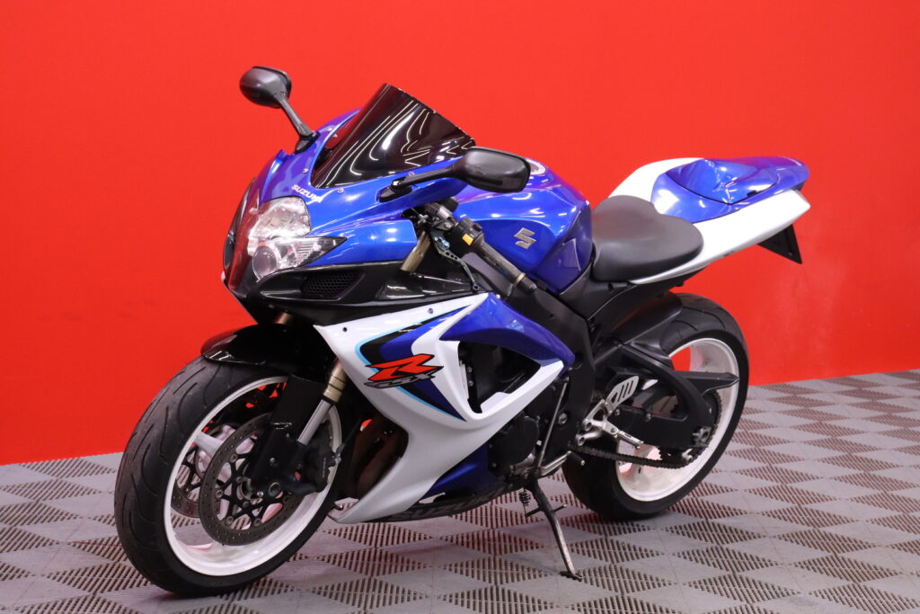 Suzuki - GSX-R - 600 // Yoshimura Slipari / Shifter / Suomi-Pyörä // Suzuki - GSX-R - 600 // Yoshimura Slipari / Shifter / Suomi-Pyörä // - Moottoripyörä