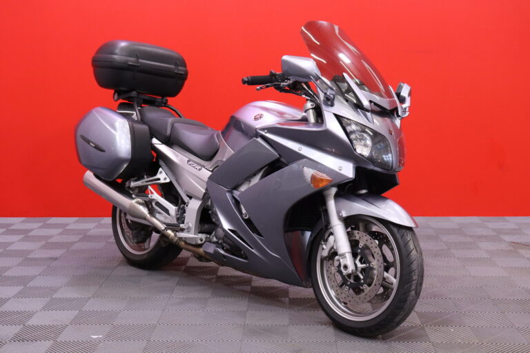 Yamaha - FJR - 1300 // Suomi-Pyörä / ABS / 3x Laukut / Kahvalämppärit // - Moottoripyörä