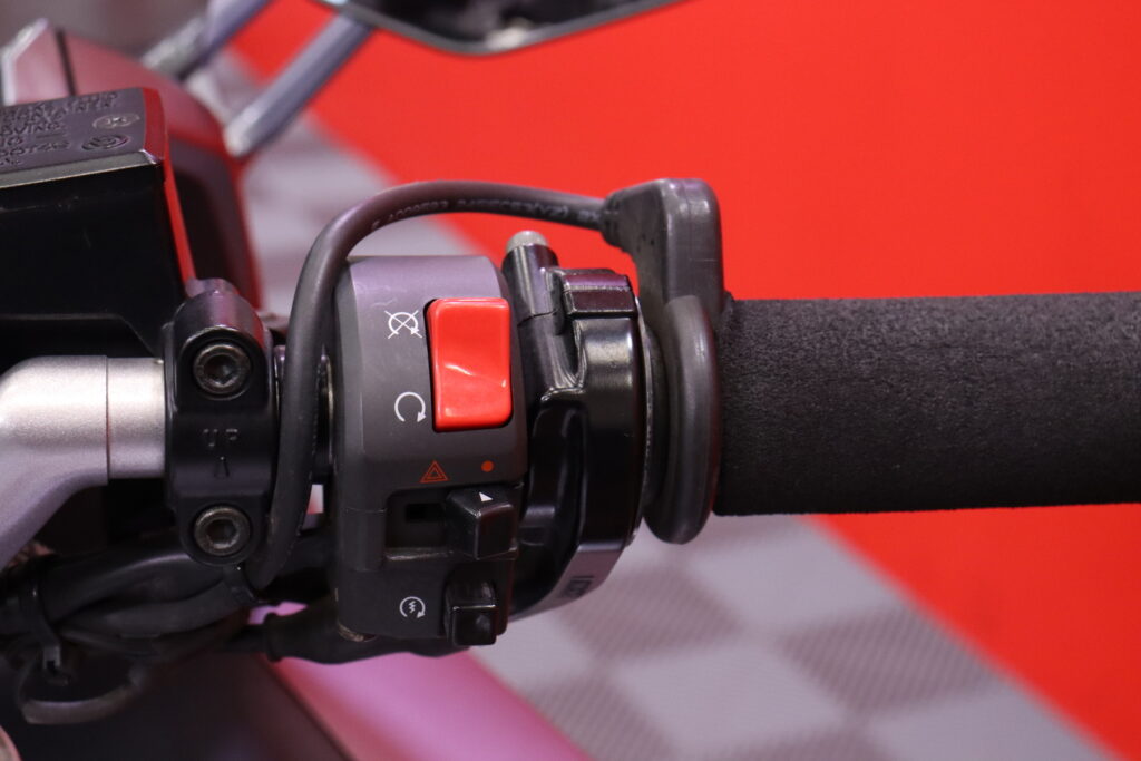 Yamaha - FJR - 1300 // Suomi-Pyörä / ABS / 3x Laukut / Kahvalämppärit // Yamaha - FJR - 1300 // Suomi-Pyörä / ABS / 3x Laukut / Kahvalämppärit // - Moottoripyörä