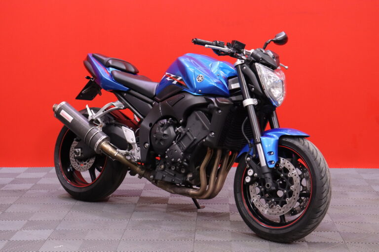 Yamaha - FZ1-N - // G.P.R Slipari / Huoltokirja / Nopea kotiintoimitus alk. 99e! // - Moottoripyörä